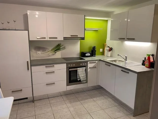 2-Zimmer-Einliegerwohnung mit Gartenanteil