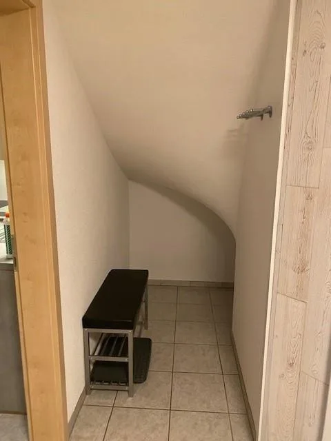 2-Zimmer-Einliegerwohnung mit Gartenanteil