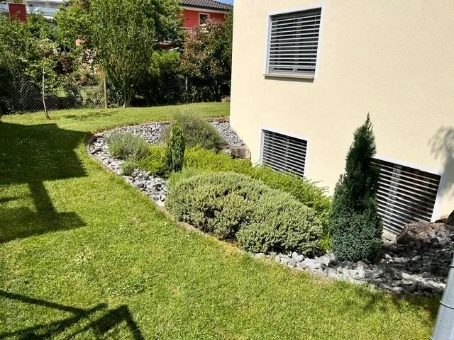 2-Zimmer-Einliegerwohnung mit Gartenanteil