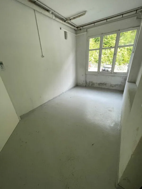 Büro, Hobbyraum. Lager mit WC