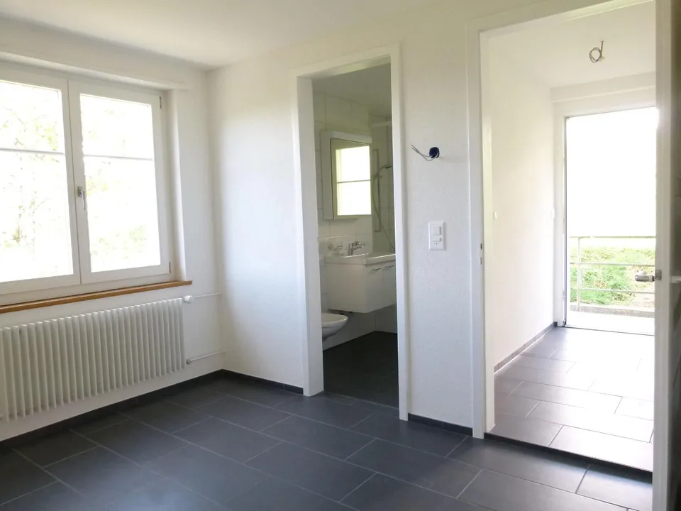 Charmante 3.5-Zimmerwohnung mit Balkon in Boll