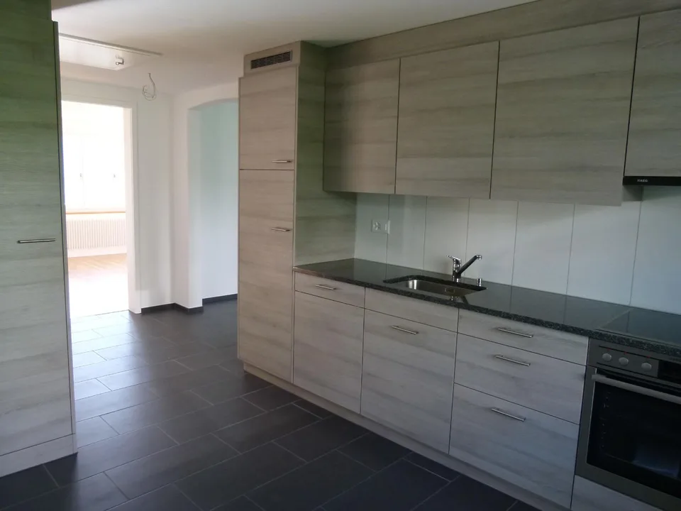 Charmante 3.5-Zimmerwohnung mit Balkon in Boll