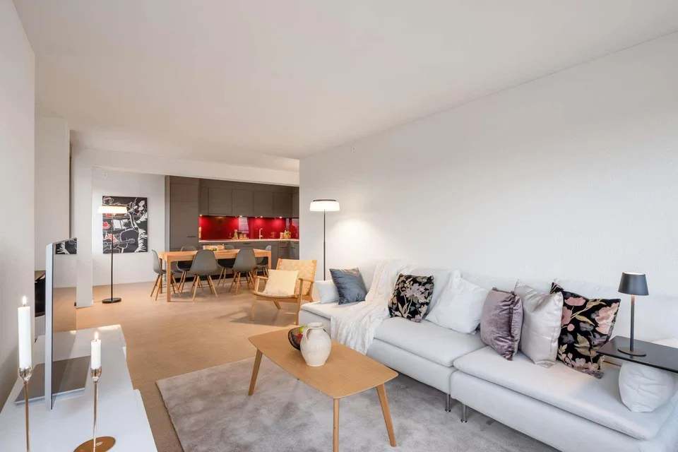 Erstbezug: Moderne 2.5-Zimmerwohnung mit Panoramablick