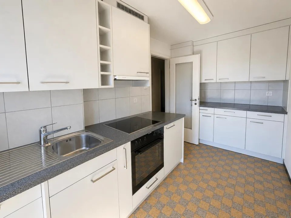 Grosszügige 3.5-Zimmerwohnung an ruhiger Lage