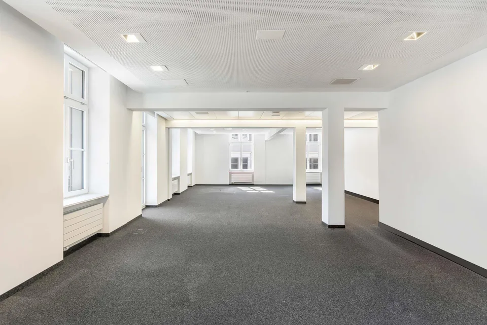 Büroräumlichkeiten im Herzen von Glarus mit repräsentativer Adresse