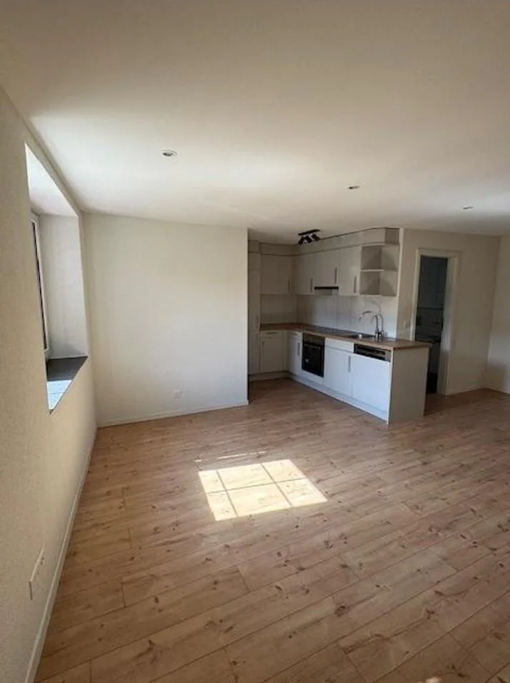 Charmante 2.5 Zimmer-Wohnung im Erdgeschoss nahe Bahnhof Andelfingen
