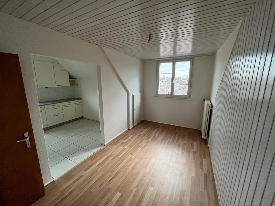 Ihr neues Zuhause: Charmante 4.5-Zimmer-Dachwohnung in Augst