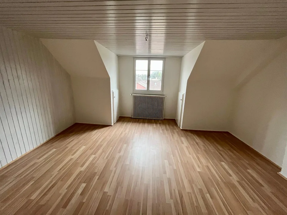 Ihr neues Zuhause: Charmante 4.5-Zimmer-Dachwohnung in Augst
