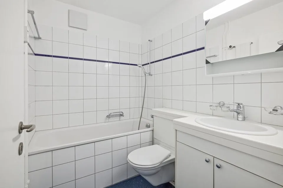 MIETEN OHNE KAUTION - Zentrale und geräumige Wohnung