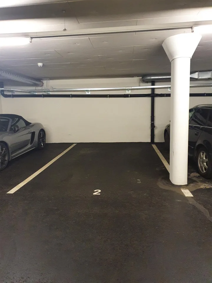 Einstellhallenplatz zu Vermieten!