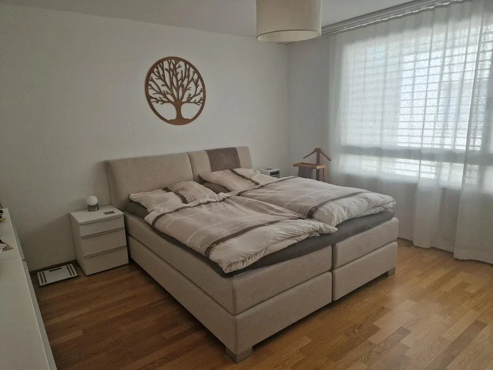 Helle 4.5-Zimmer-Wohnung mit Balkon in ruhiger Lage – Ottenbach