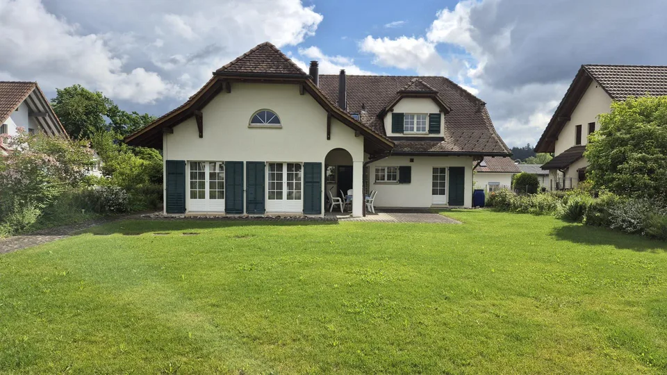 Einfamilienhaus im Landhausstil in Niederlenz