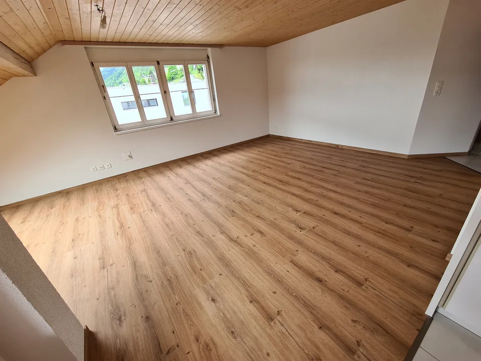 4 Zimmer Attikawohnung nähe Leica