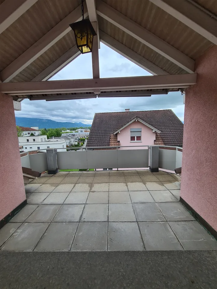 4 Zimmer Attikawohnung nähe Leica