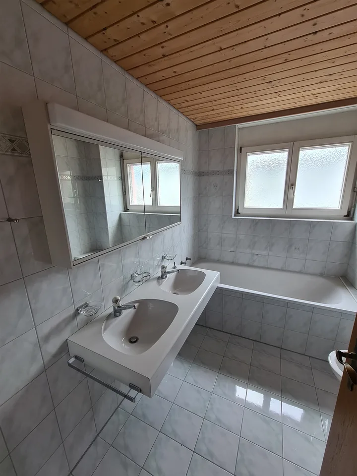 4 Zimmer Attikawohnung nähe Leica