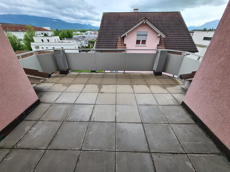 4 Zimmer Attikawohnung nähe Leica