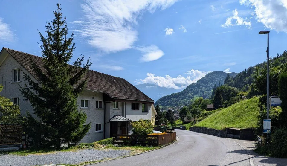 3½-Zimmer-Wohnung an ruhiger, sonniger Lage in Azmoos