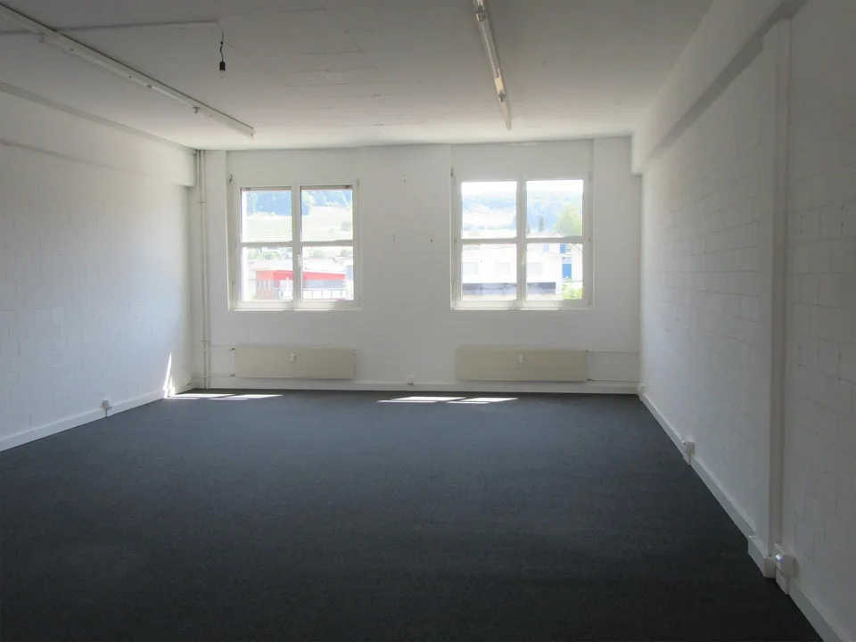 Mehrzweckraum 90 m2
