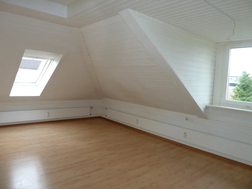 2 Zimmer-Dachwohnung