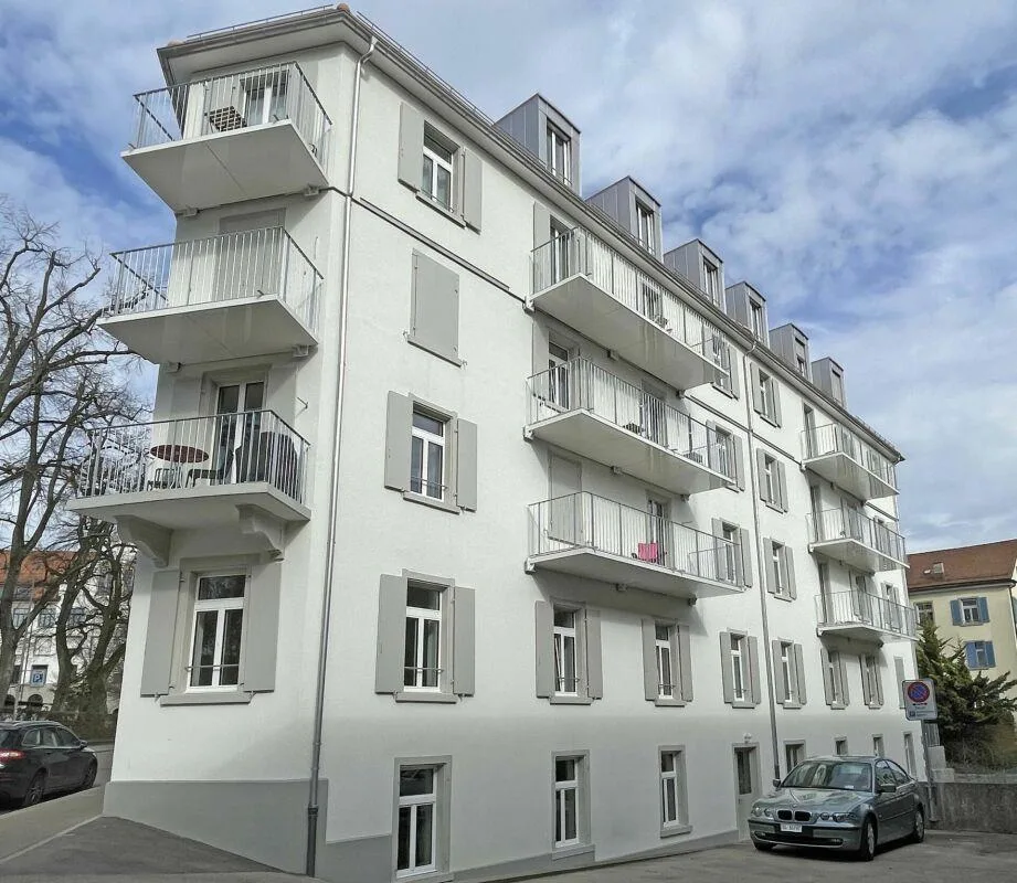 Helle und grosse 2.5 Zimmer-Wohnung mit Balkon im schönen Museumsqu...