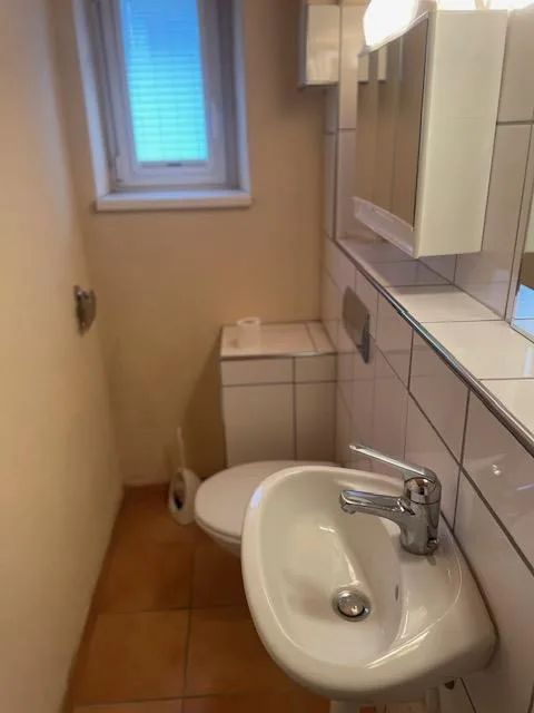 Schönes, grosszügiges Atelier mit separatem Eingang zu vermieten