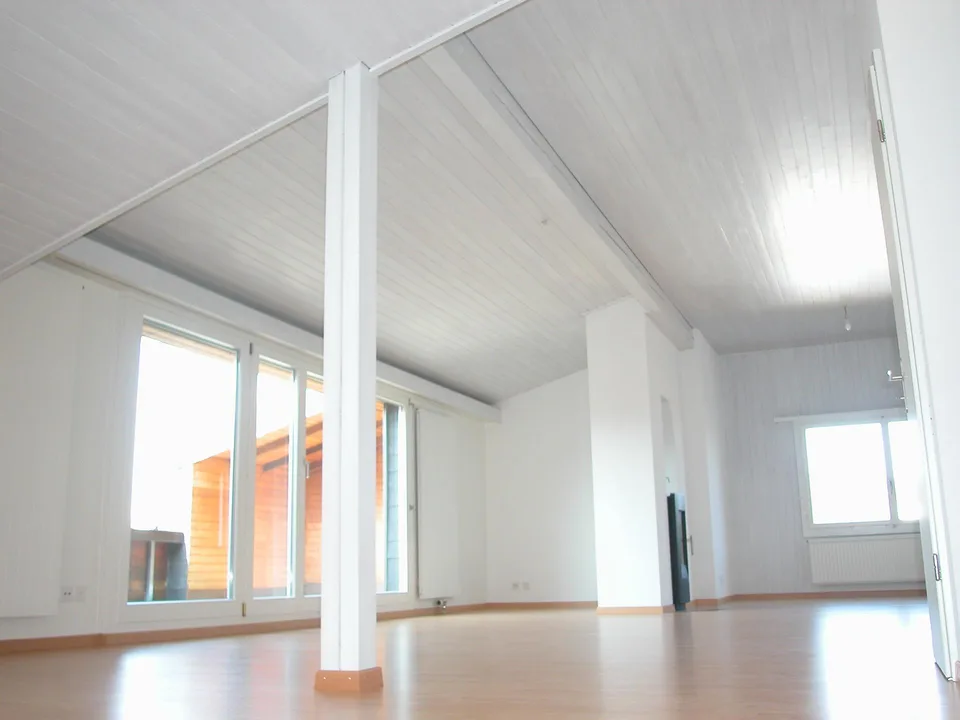 Helle 3.5-Zimmerwohnung im Dachstock