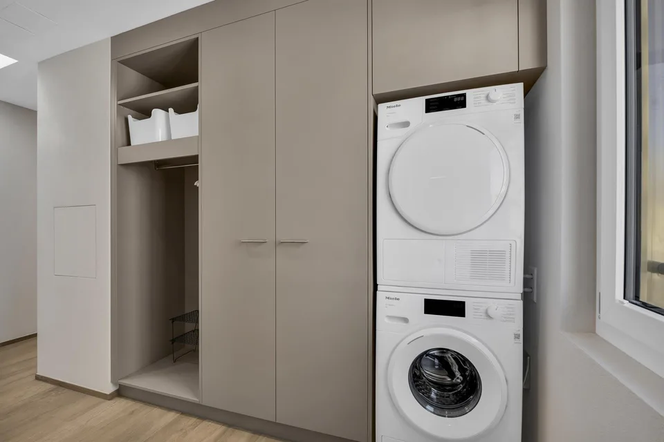 MÖBLIERTE Wohnung in Neuhausen am Rheinfall