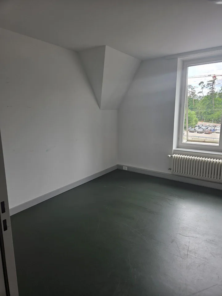 Zentrale, helle Büro- & Gewerbeflächen direkt beim Bahnhof Bülach – foto 7 di 12