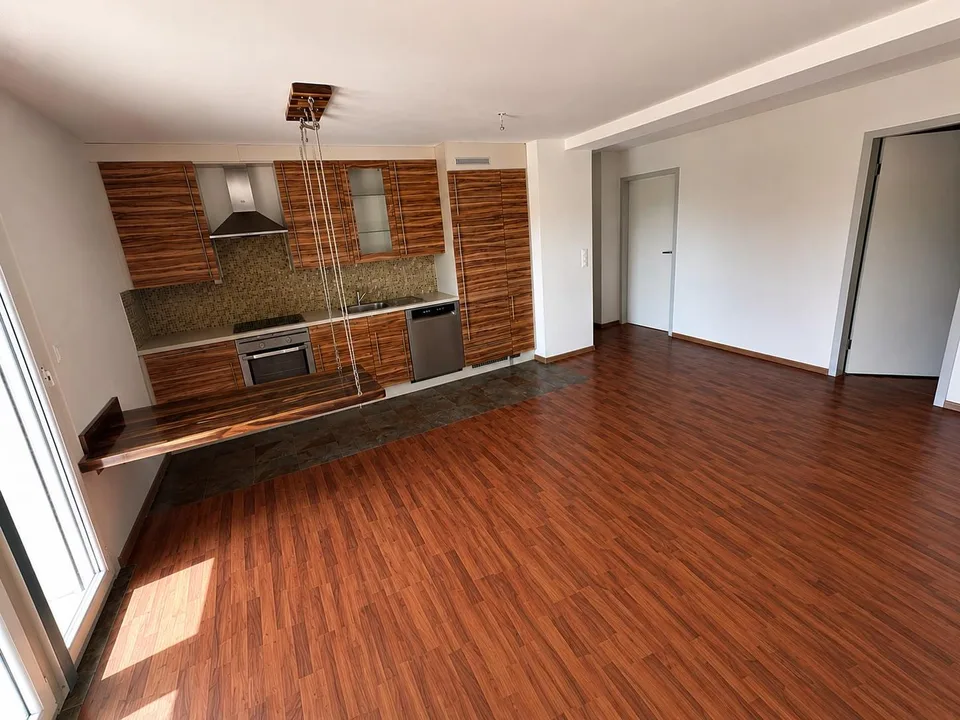 Attraktive 3-Zimmer-Wohnung an zentraler Lage in Scherzingen