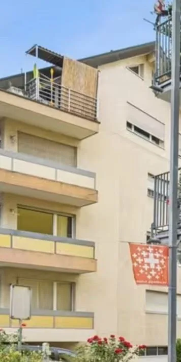 Spezielle, möblierte 3 Raum-Attika-Wohnung