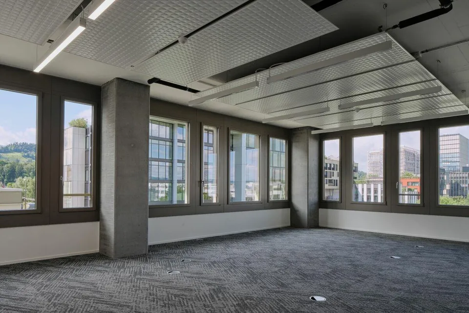 Arbeiten mit Weitblick: Ausgebaute Bürofläche im Gartenhochhaus Agl... – Foto 9 von 17