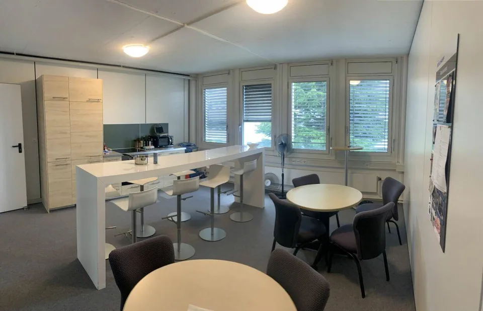 Vaud bureaux, locaux commerciaux, atelier, laboratoire, depots, Oue...