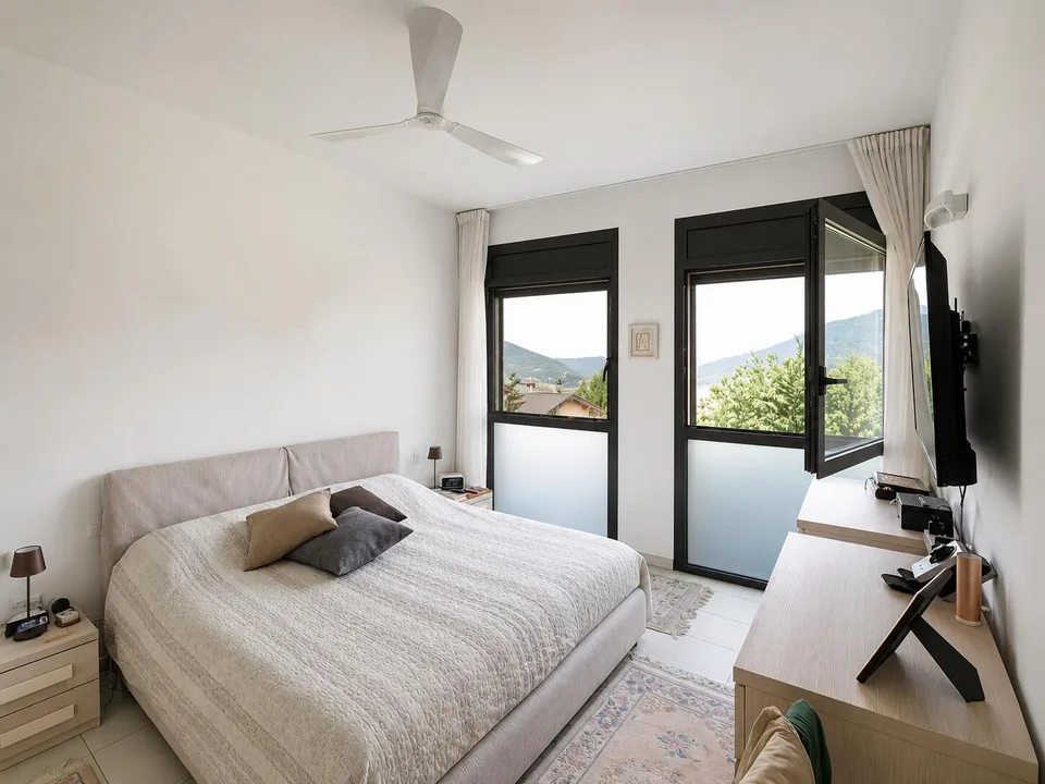 ESCLUSIVO APPARTAMENTO 4.5 ARREDATO CON VISTA LAGO AD AGRA – Foto 12 von 13