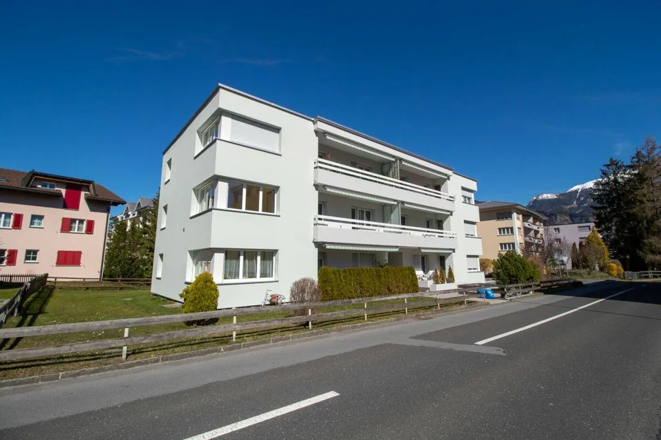 Wohnung in kleinem Mehrfamilienhaus