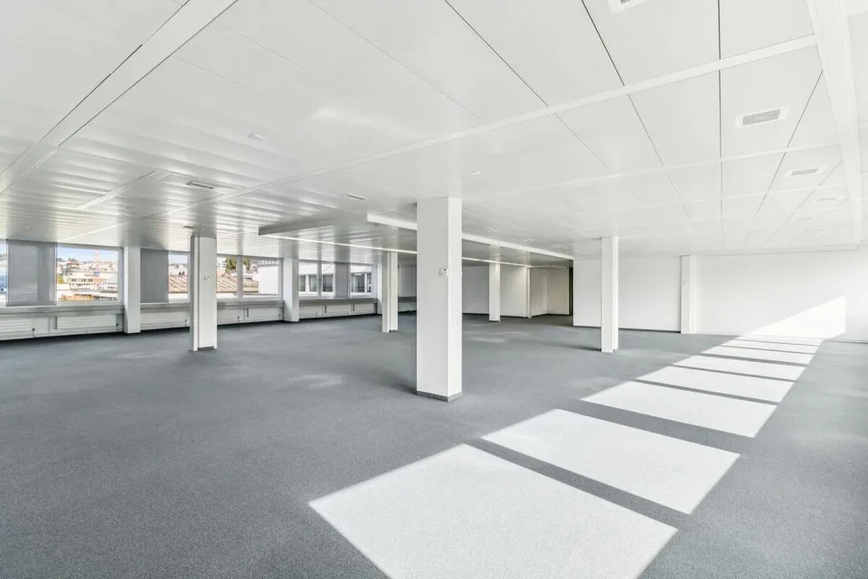Repräsentative Bürofläche im 4. Obergeschoss in Zürich-Altstetten