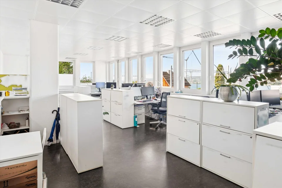 Attraktive Bürofläche an zentraler Lage in Horgen mit Blick auf den... – Foto 7 von 8