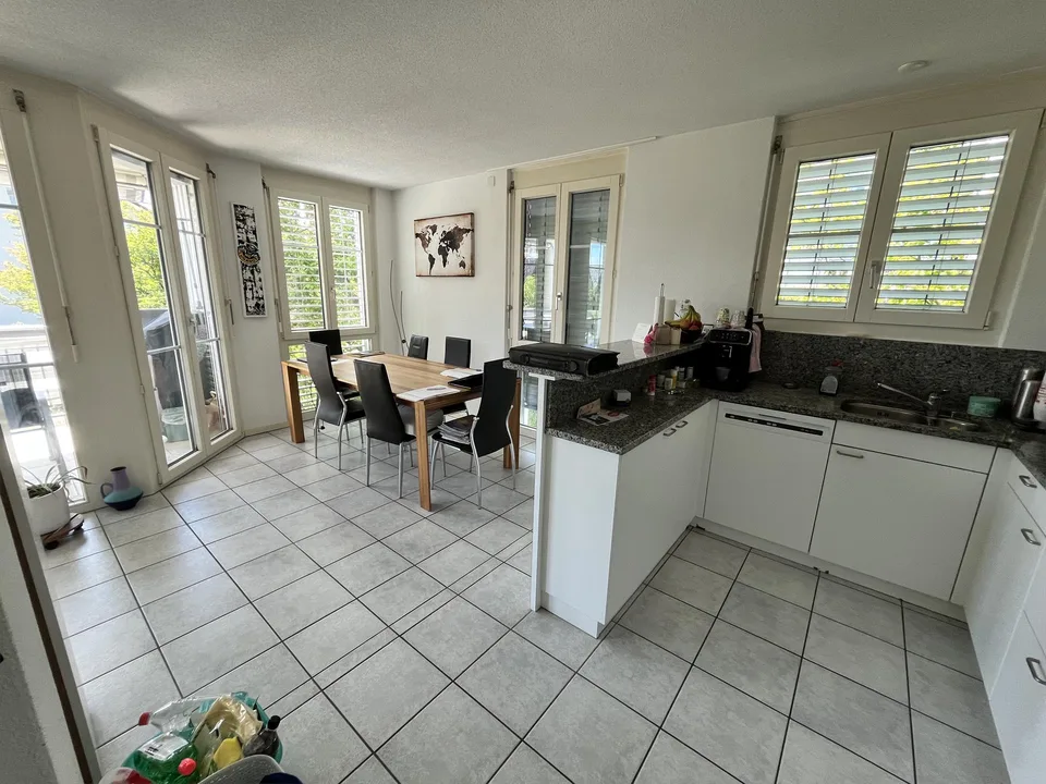 Schöne 3 ½-Zimmerwohnung an idyllischer Lage