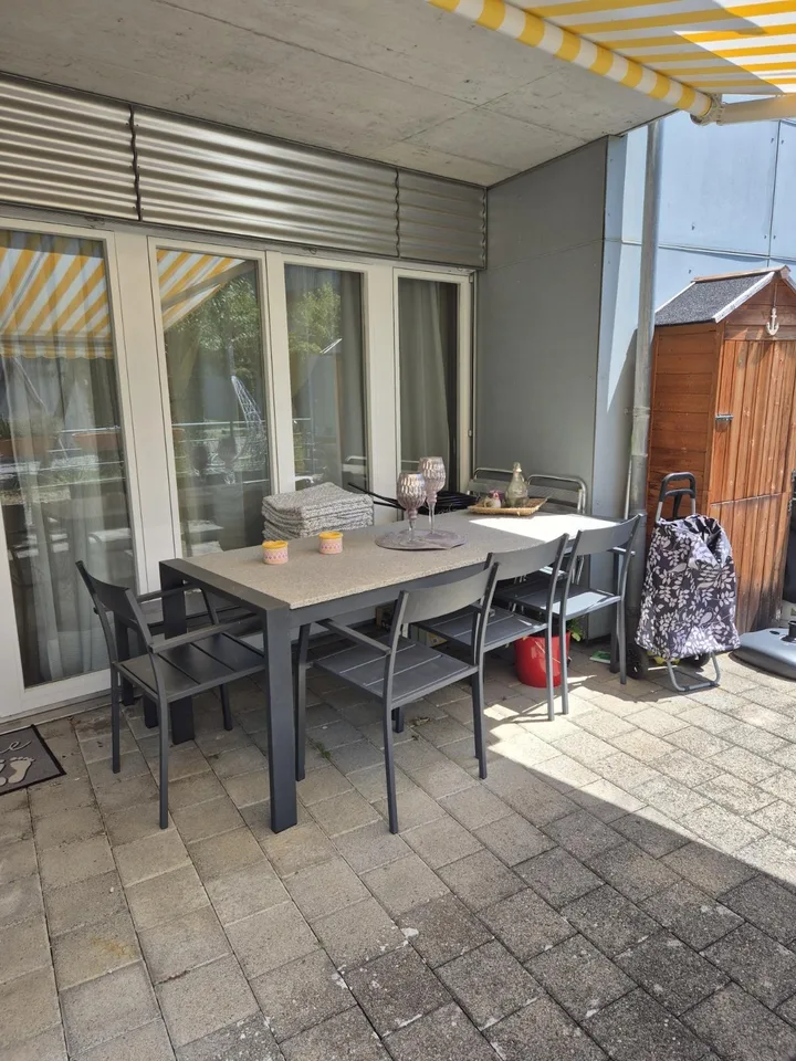 3.5 Zimmer Wohnung zentral mit grossem Sitzplatz