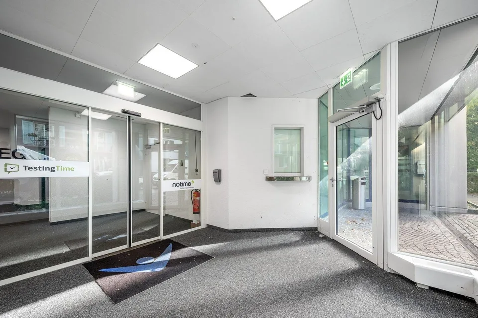 Attraktive Büro-/Gewerbefläche an bester Lage zu vermieten! (befris...