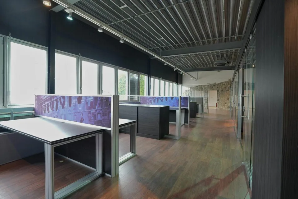 Attraktive Gewerbe-/Büro- und Lagerflächen