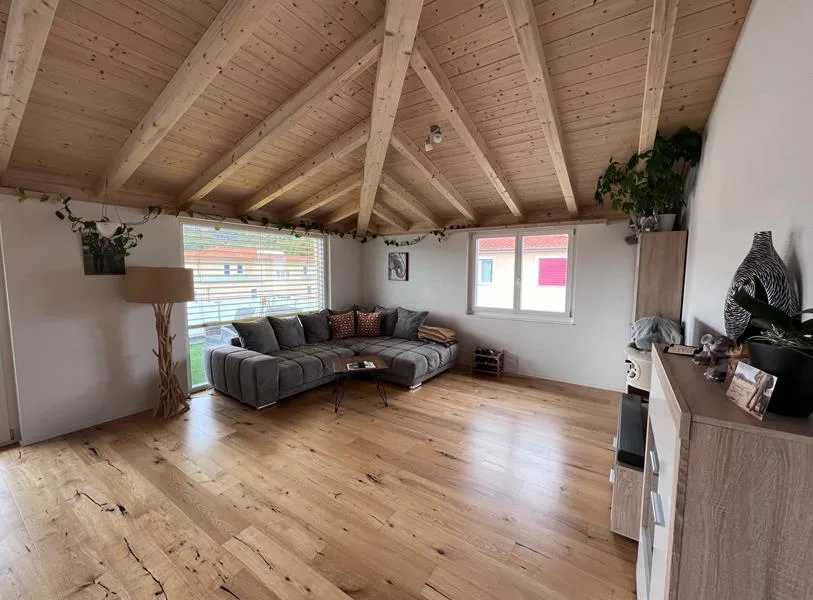 3.5 Zimmer Dachwohnung an ruhiger Lage