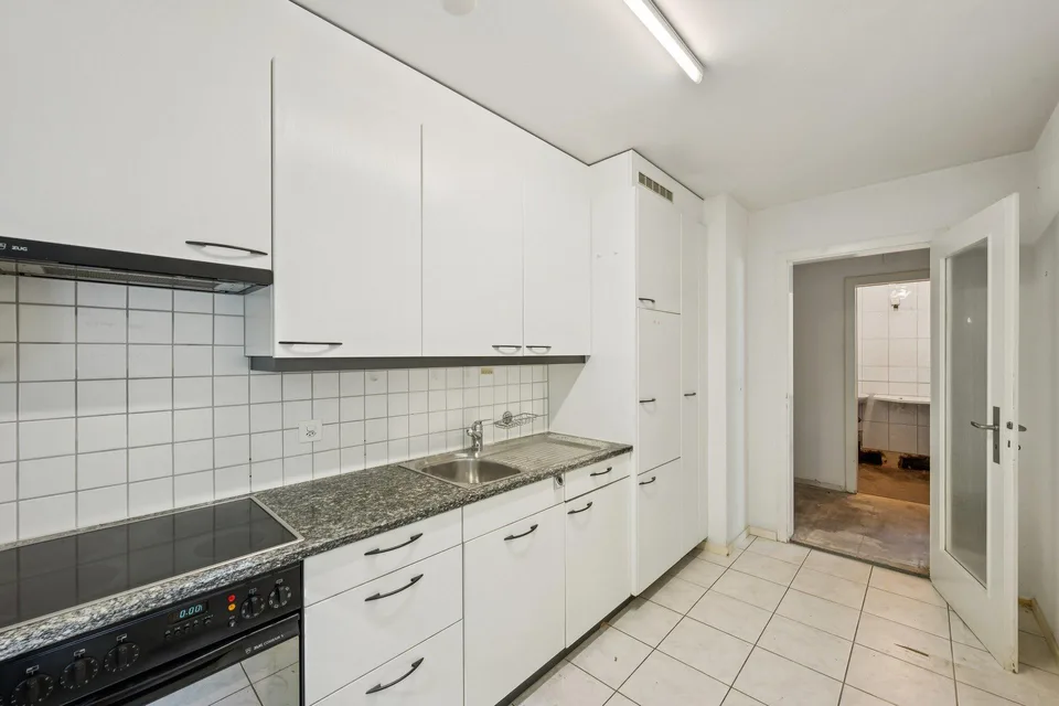 Raum für Ihre Vision: 70 m² Praxis- oder Bürofläche in Oberwil – Foto 7 von 8