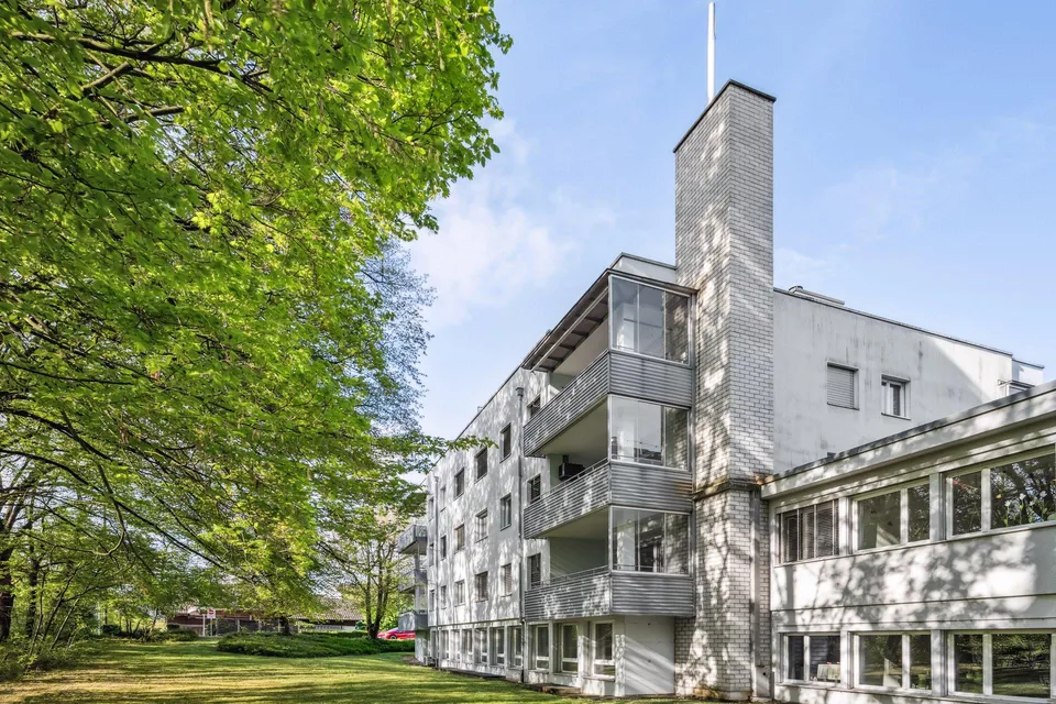 Raum für Ihre Vision: 70 m² Praxis- oder Bürofläche in Oberwil
