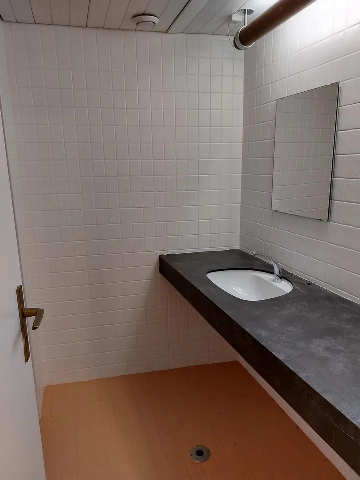 Geräumiger Gewerberaum / Vereinsraum / Hobbyraum mit WC Anlage (M/W) – foto 7 di 7