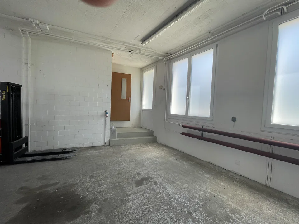 430 m2 Gewerbegebäude zu vermieten (UG - EG - OG) – photo 10 sur 15