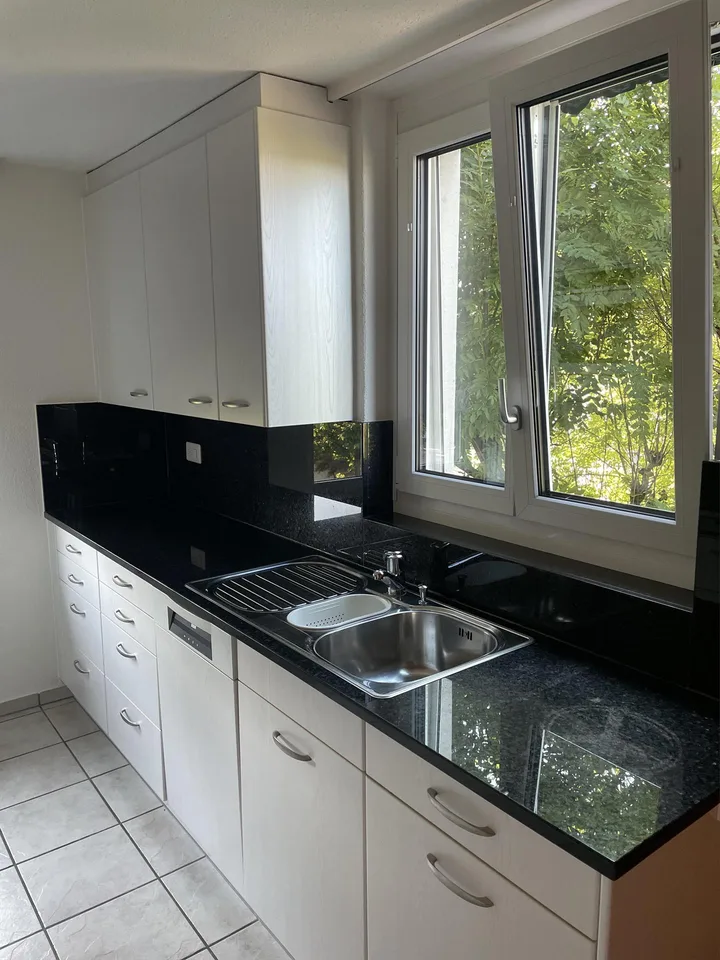 4 Zimmerwohnung in 3-Familienhaus