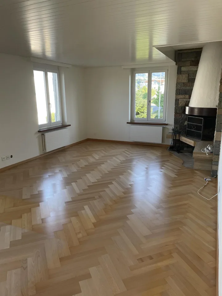 4 Zimmerwohnung in 3-Familienhaus