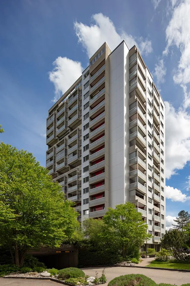 Moderne 4.5-Zimmer-Wohnung im Thoracker