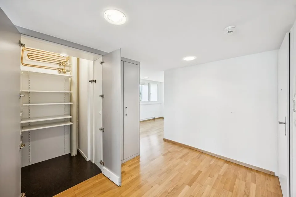 Moderne 4.5-Zimmer-Wohnung im Thoracker