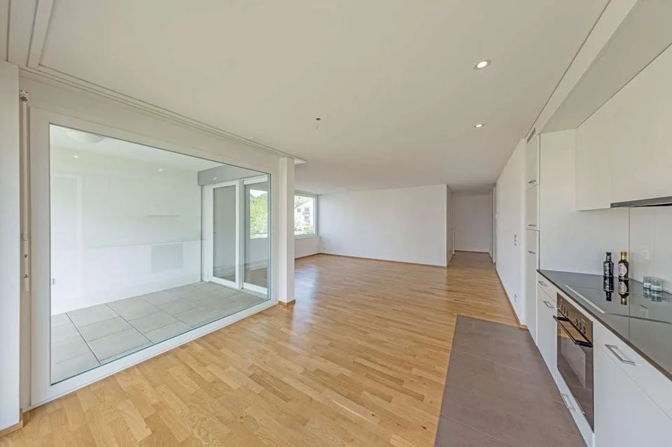 Moderne Gartenwohnung in gepflegter Umgebung